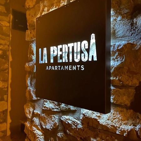 Apartaments La Pertusa 2O Corca  Esterno foto