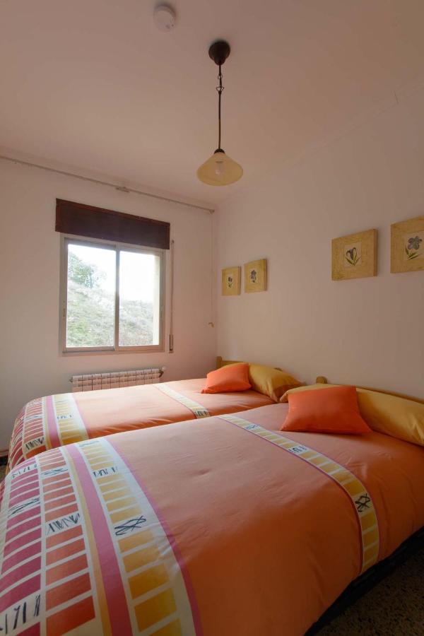 Apartaments La Pertusa 2O Corca  Esterno foto