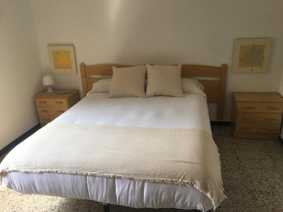 Apartaments La Pertusa 2O Corca  Esterno foto